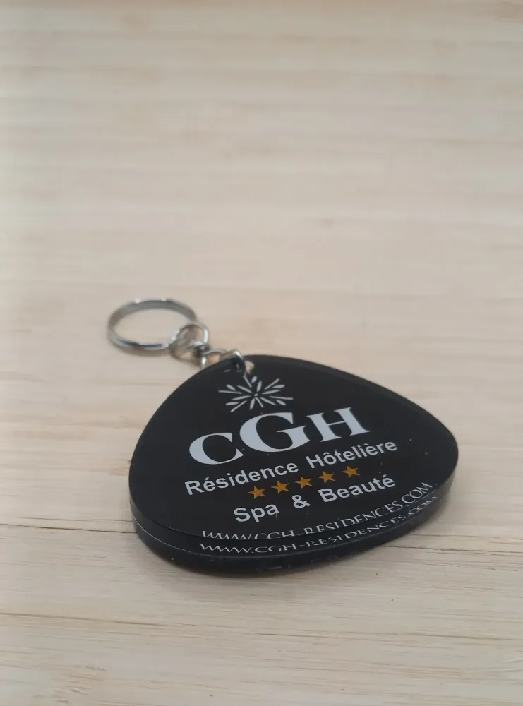 porte-cles-glass-triangle2